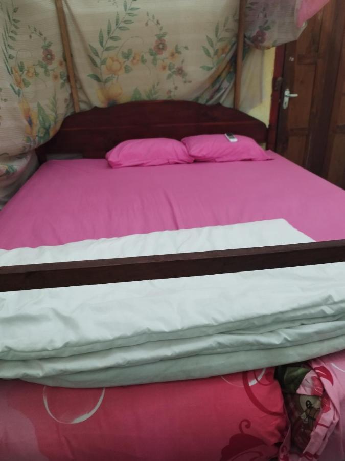 Agus Family Homestay Labuan Bajo Kültér fotó
